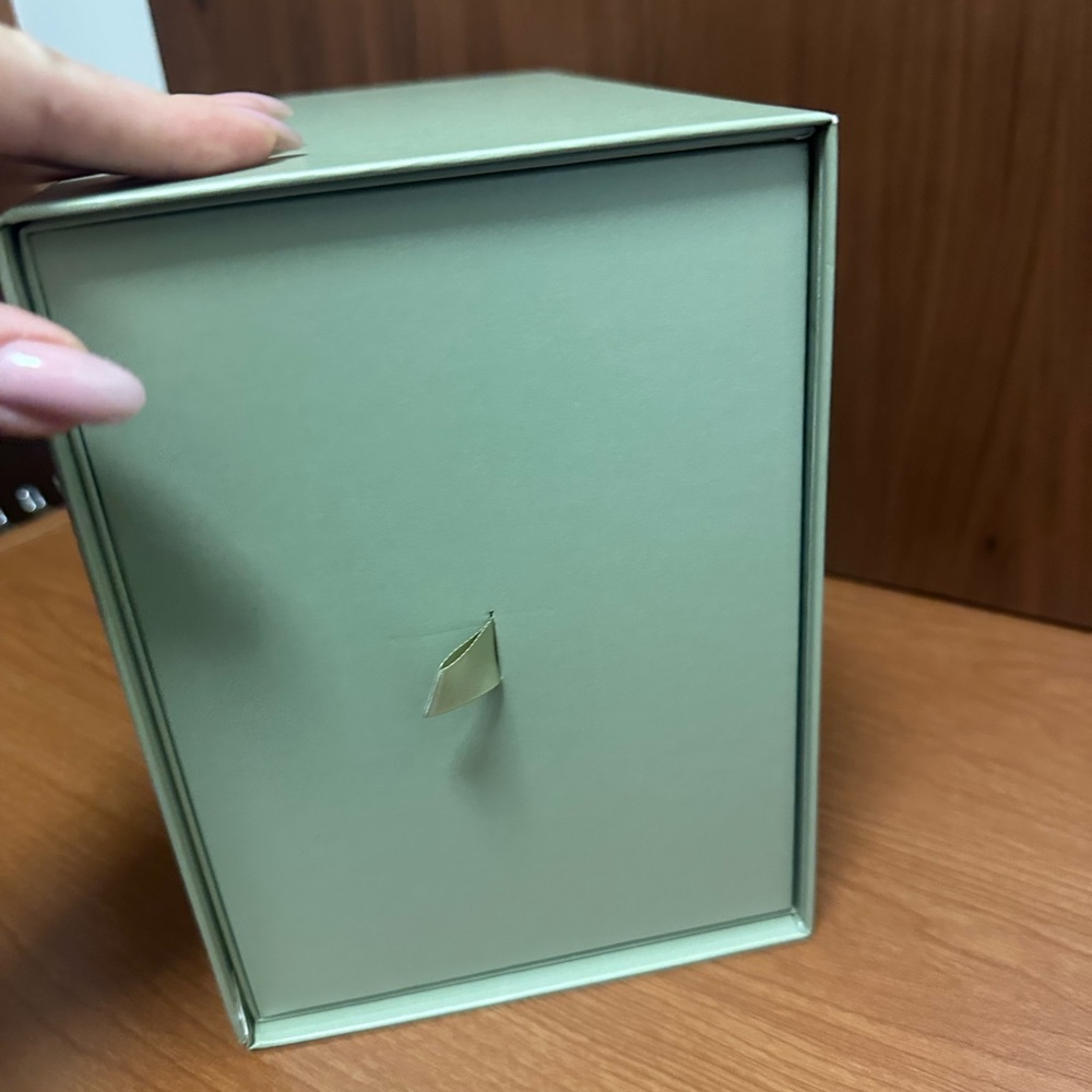 Van Cleef & Arpels Empty Gift Box - image 6